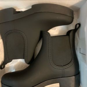 Cloudy Waterproof Chelsea Rain Boot